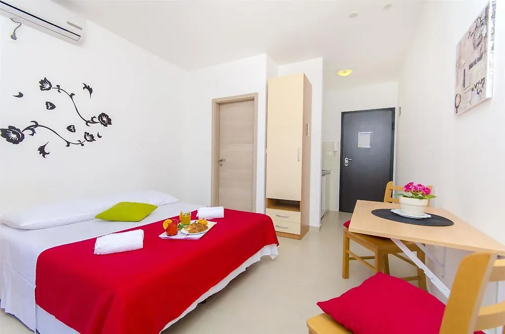 Apartments Pava