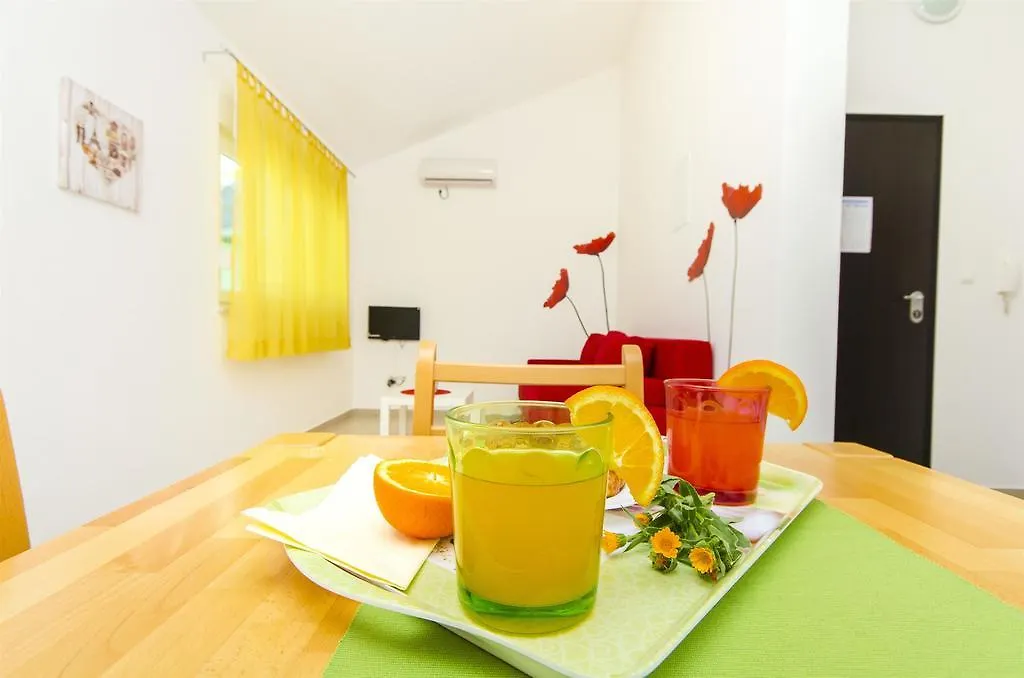 Apartments Pava 0*, Donji Okrug (Ciovo)