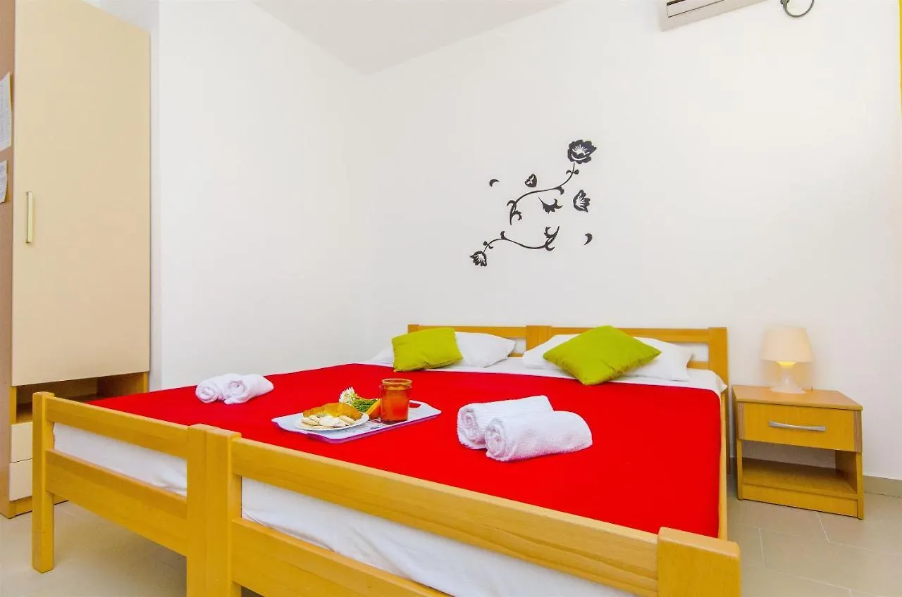 Apartments Pava